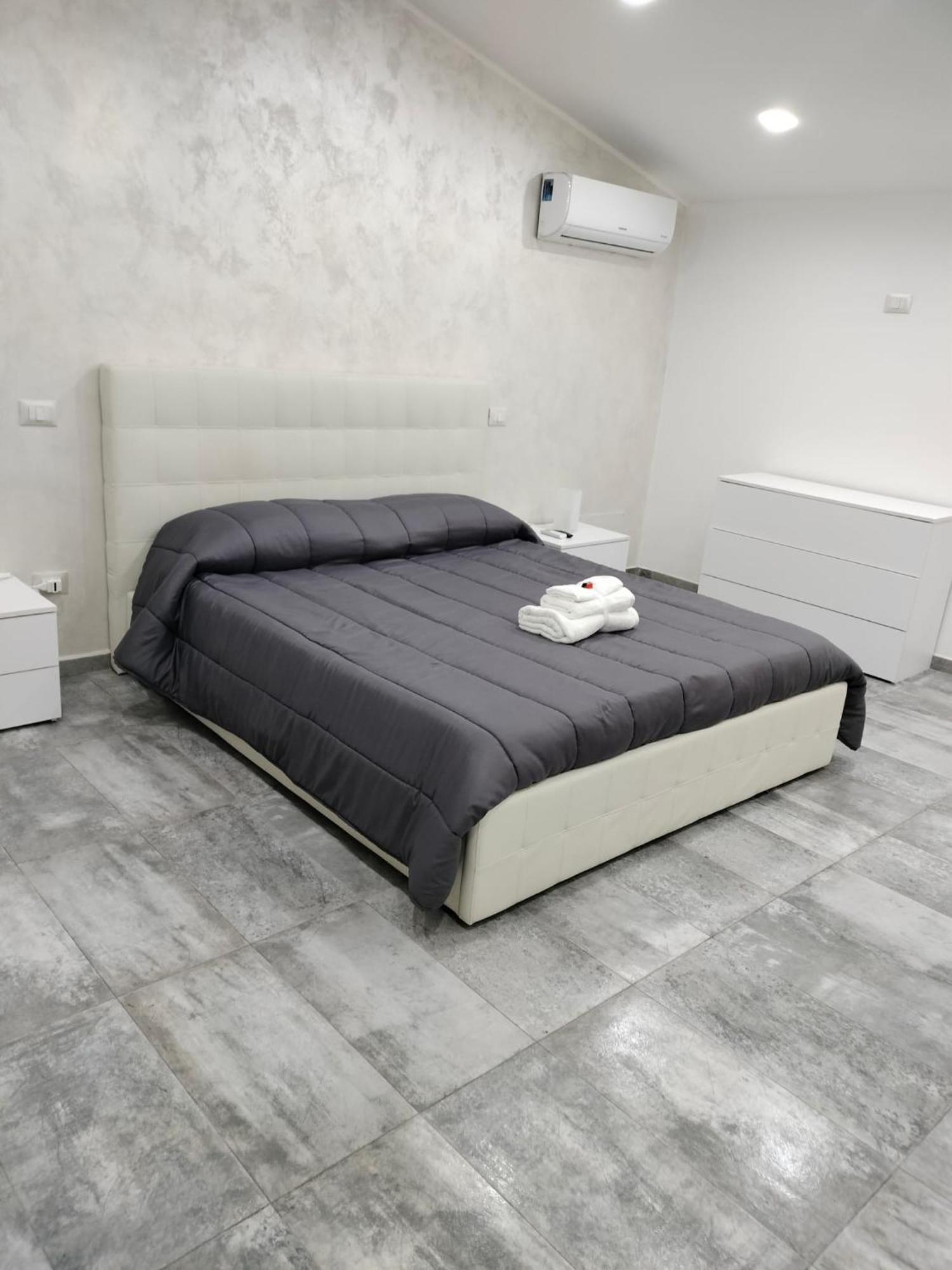 Holiday Home Litteri One Катания Экстерьер фото